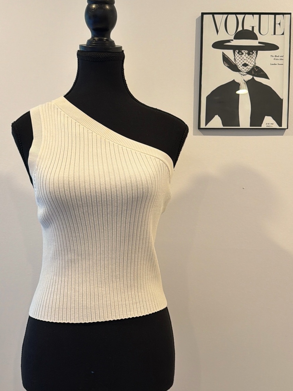 ZARA Asymmetric One Shoulder Ribbed Knit Top Ecru Size M NWT